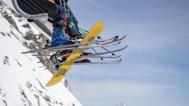 En Suisse, la saison touristique hivernale s'est clôturée sur un solide rebond. [KEYSTONE - URS FLUEELER]