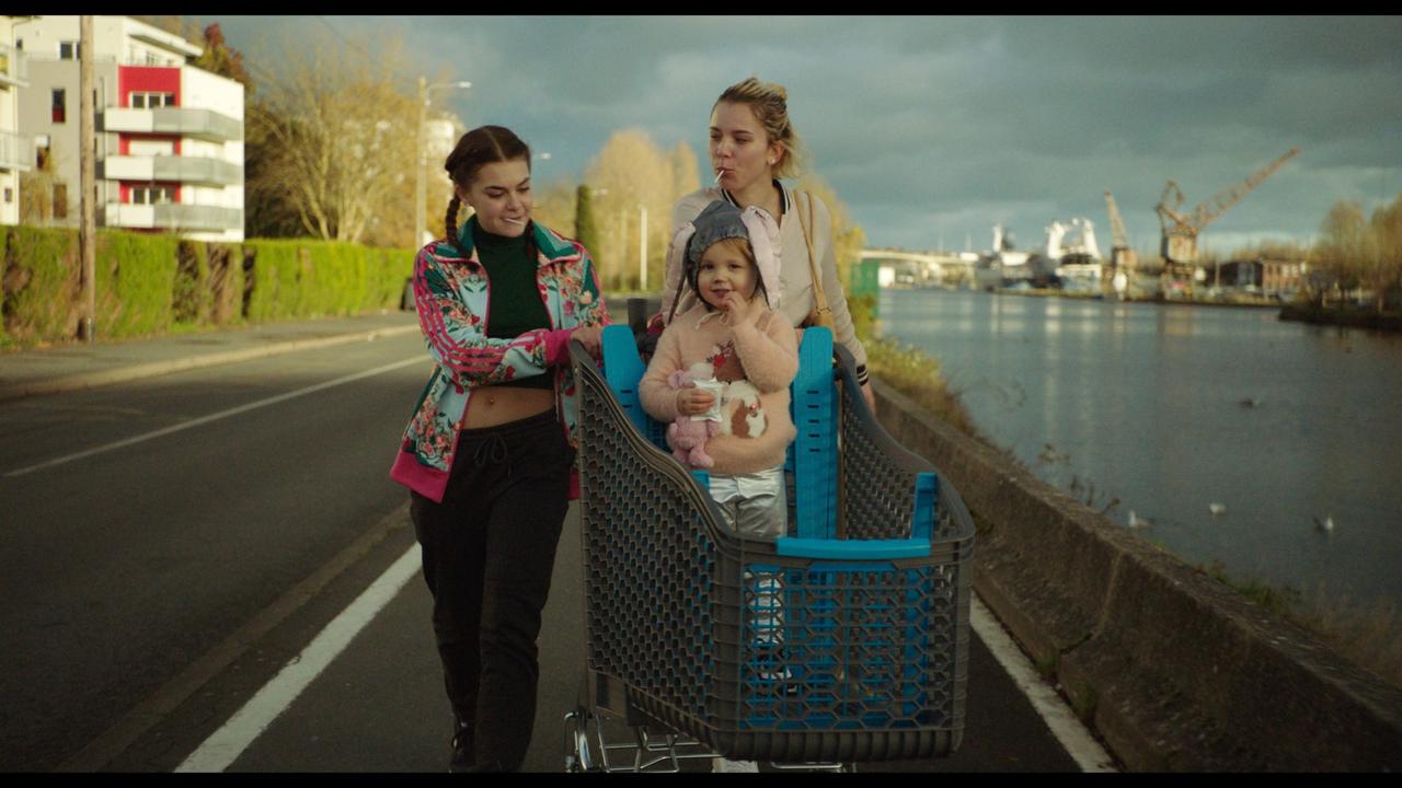 Pili Groyne et Lauréna Thellier dans "Petites". [DR]