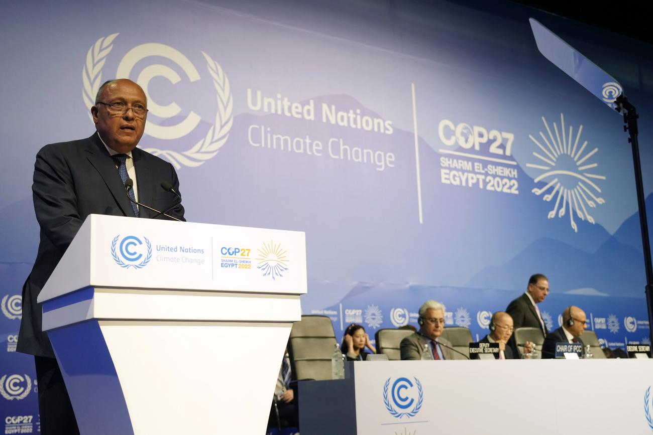 Le président de la COP27 Sameh Shoukry lors de son discours d'ouverture. [Keystone/AP - Peter Dejong]