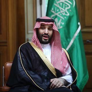 Emmanuel Macron reçoit le prince héritier saoudien qui poursuit sa "réhabilitation". [SOOC VIA AFP - DIMITRIS KAPANTAIS]