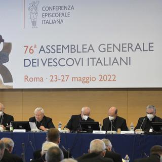 Les évêques italiens sont réunis en assemblée plénière dans la région de Rome. [EPA/Keystone - Claudio Peri]