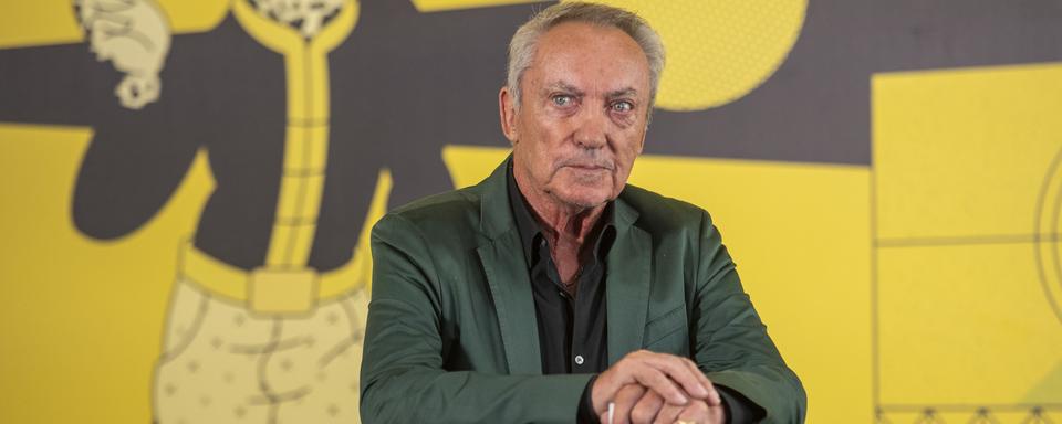 L'acteur Udo Kier qui joue dans "My Neighbor Adolf" projeté sur la Piazza Grande le 4 août 2022. [Keystone - Urs Flueeler]