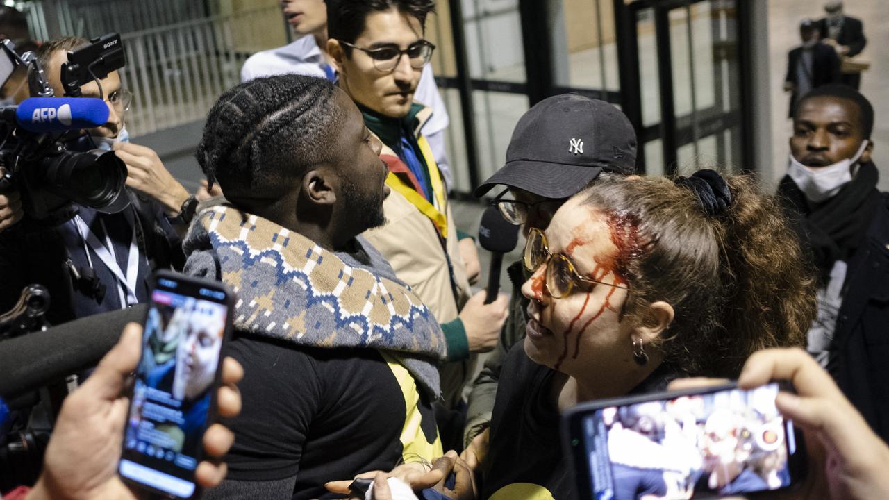 Les Zouaves Paris sont notamment soupçonnés d'avoir participé à l'agression de militantes antiracistes lors d'un meeting d'Eric Zemmour. [AFP - Jeanne Fourneau]