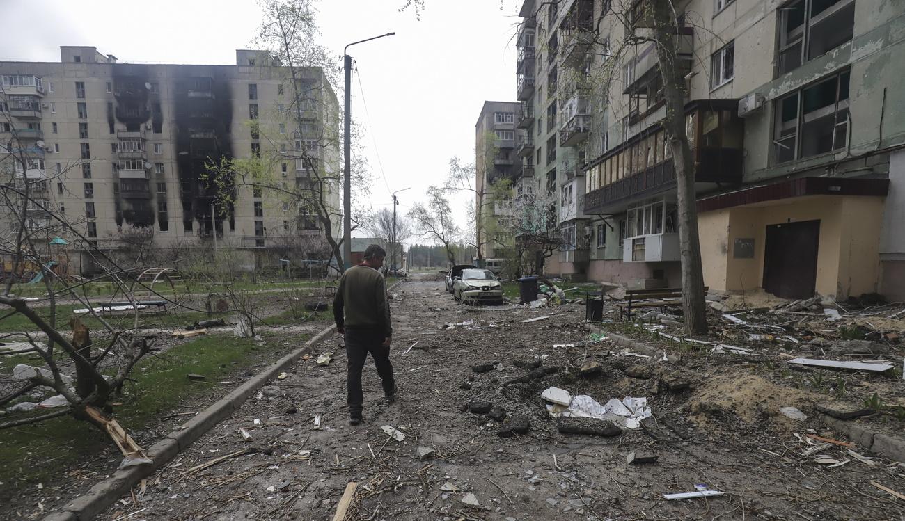 Severodonetsk a rejoint la longue liste des villes ukrainiennes ravagées par la guerre. [Keystone/EPA - STR]