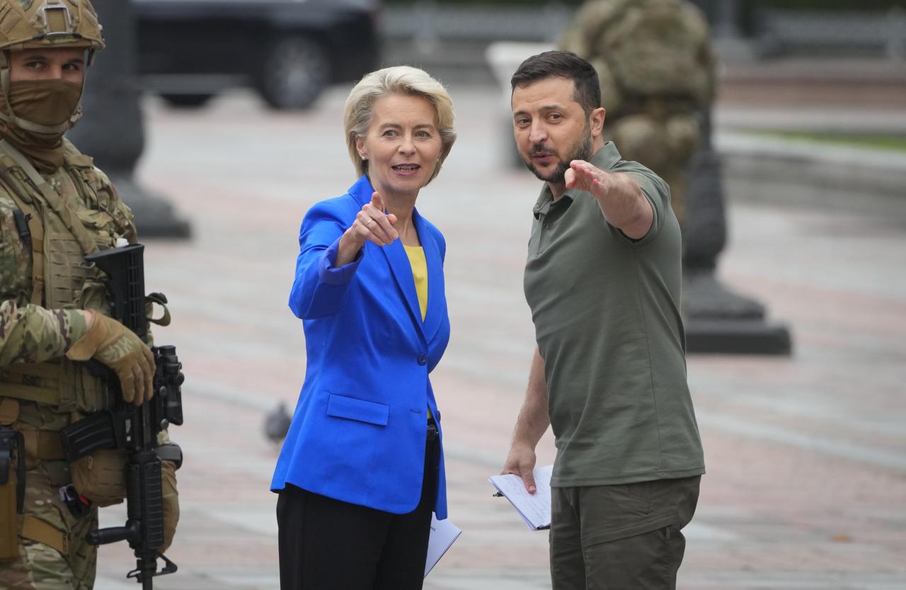 Ursula von der Leyen et Volodymyr Zelensky se sont rencontrés à Kiev. [Keystone - Efrem Lukatsky]