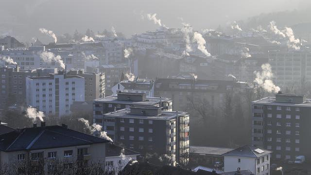 L'empreinte carbone des ménages suisses a reculé de 4% entre 2000 et 2019. [Keystone - Anthony Anex]