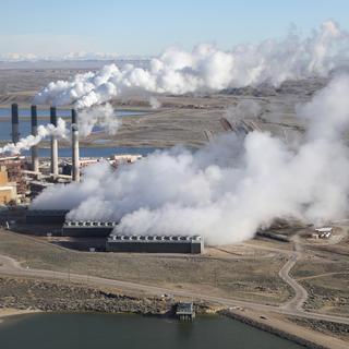 La centrale à charbon de Rock Springs, Wyoming (USA). [Reuters - Jim Urquhart]