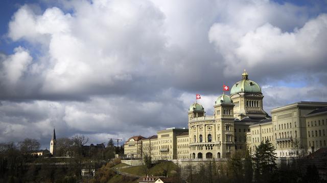 Le Palais fédéral à Berne, photographié ici le 12 février 2020. [Keystone - Anthony Anex]