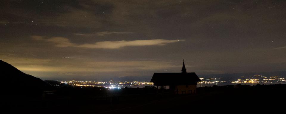 La crise énergétique, l'occasion de réduire la pollution lumineuse. [© La Nuit est Belle!]