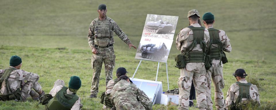 Un camps d'entraînement ukrainiens au sud de l'Angleterre. [AP Photo/ Keystone - Kirsty Wigglesworth]