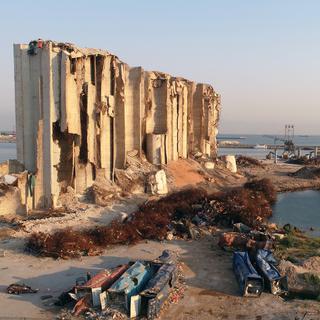L'aire du port de Beyrouth où s'est produite l'explosion, photographiée le 03.08.2021. [EPA/Keystone - Wael Hamzeh]
