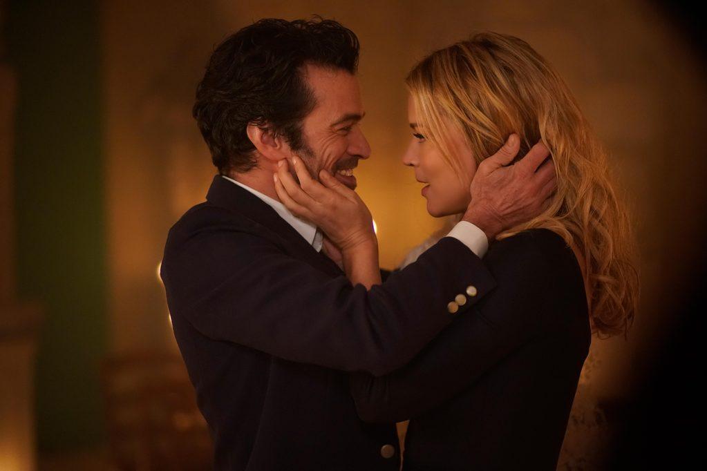 Virginie Efira et Romain Duris dans le film "En attendant Bojangles" de Régis Roinsard. [Curiosa Films]