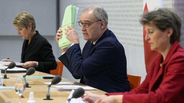 Guy Parmelin en conférence de presse. [Keystone - Anthony Anex]