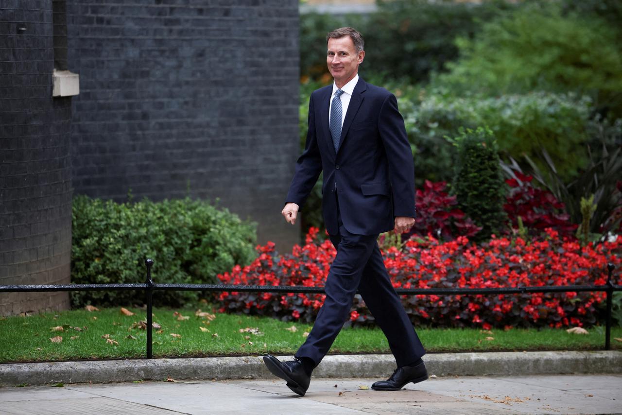 Jeremy Hunt [Reuters - Henry Nicholls]