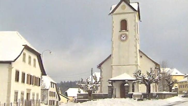 Le village jurassien des Pommerats en 1990. [RTS]