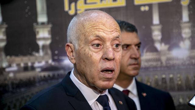 Le président tunisien Kais Saied a fait publié jeudi un projet de constitution accordant de vastes pouvoirs au chef de l'Etat. [Yassine Gaidi]