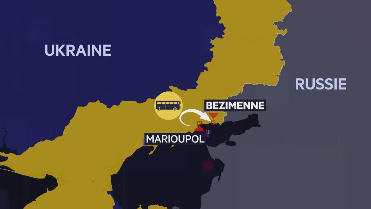 Les civils d'Azovstal étaient censés quitter Marioupol, territoire occupé par les Russes, pour être emmenés à Zaporijia, sous contrôle ukrainien. Mais le bus les emmène d'abord à Bezimenne en territoire occupé Russe. [RTS]