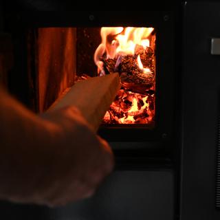 Le bois de chauffage est une alternative au gaz. [KEYSTONE - APA/BARBARA GINDL]