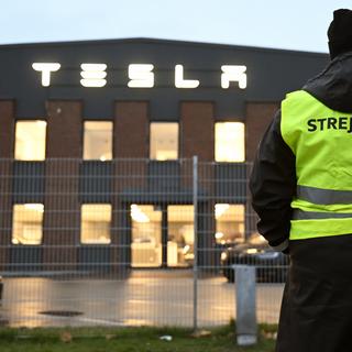 Les travailleurs de Tesla étendent leur grève. [Keystone - Jessica Gow]