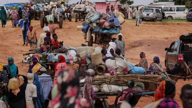 Des réfugiés soudanais à la frontière entre le Soudan et le Tchad à Adrés, au Tchad, le 4 août 2023. [Reuters - Zohra Bensemra]