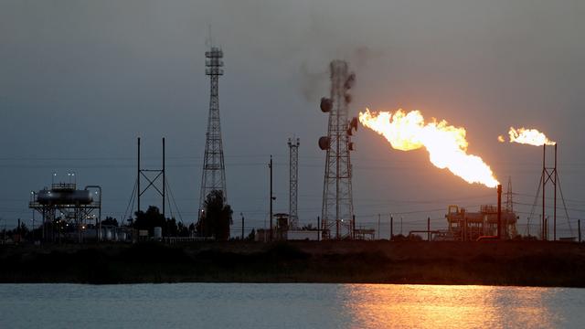 Les prix du pétrole rebondissent après l'annonce d'une diminution de la production. Ici un puits en Irak. [REUTERS - Essam Al-Sudani/File Photo/File Photo]