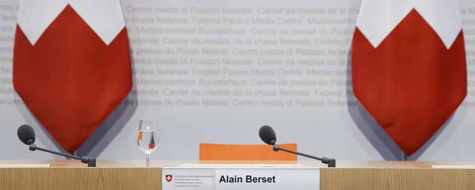 Alain Berset laisse un siège vide au Conseil fédéral qui devra être occupé par quelqu'un d'autre issu des rangs socialistes. A moins que les élections fédérales d'octobre rebattent les cartes?