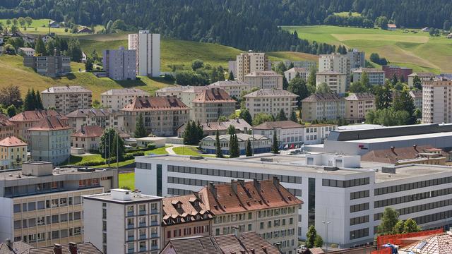 Vue sur le Locle (NE). [Keystone - Gaëtan Bally]