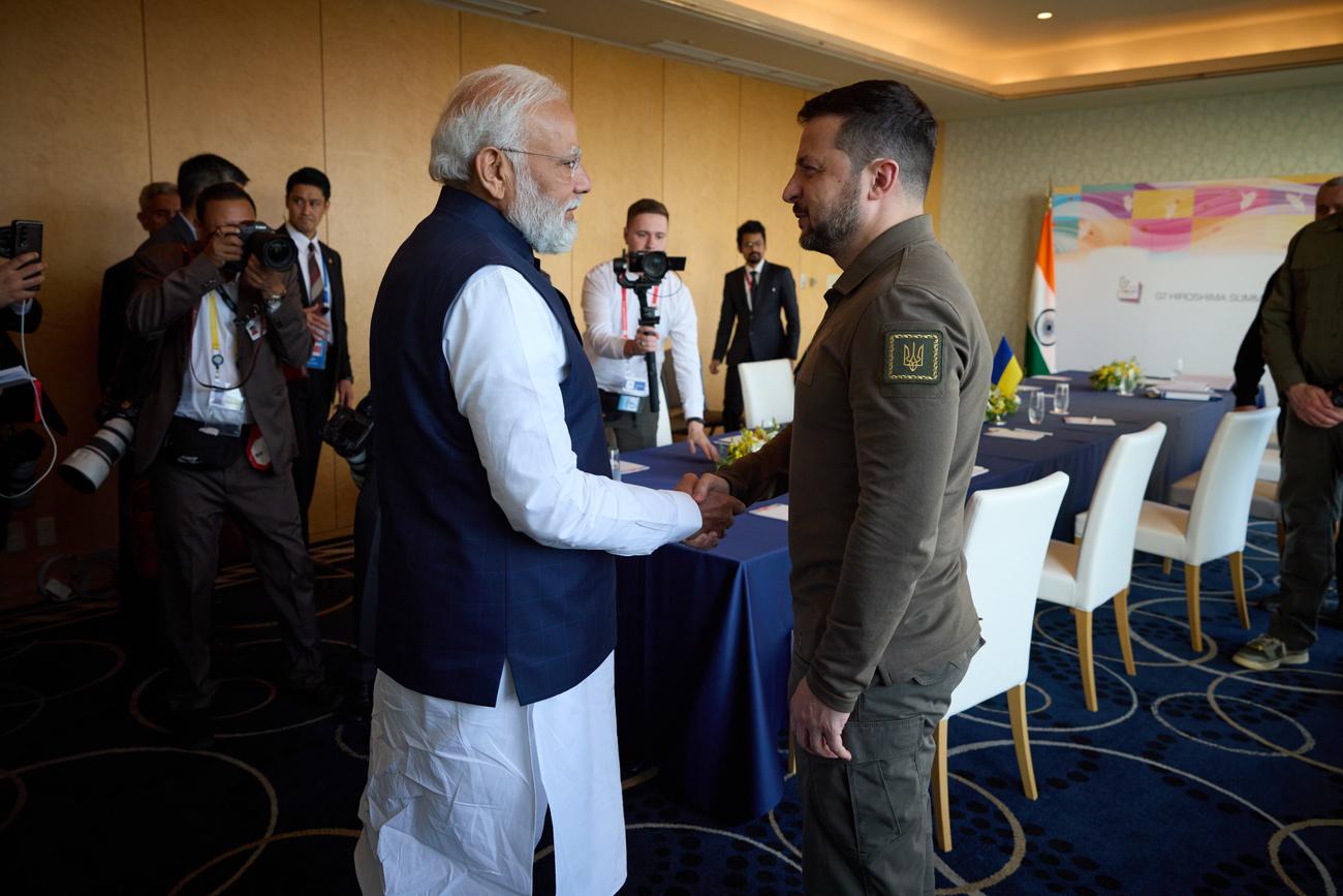 Le Premier ministre indien Narendra Modi a rencontré le président ukrainien Volodymyr Zelensky. [Keystone - EPA/Ukrainian presidential press service]