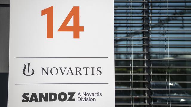 Les actionnaires de Novartis approuvent la séparation d'avec Sandoz. [Keystone - Urs Flueeler]