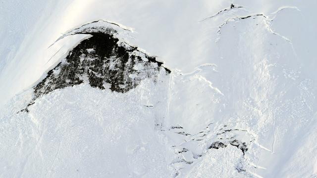 Le risque d'avalanches est particulièrement élevé en Valais (image d'illustration). [Keystone - Jean-Christophe Bott]