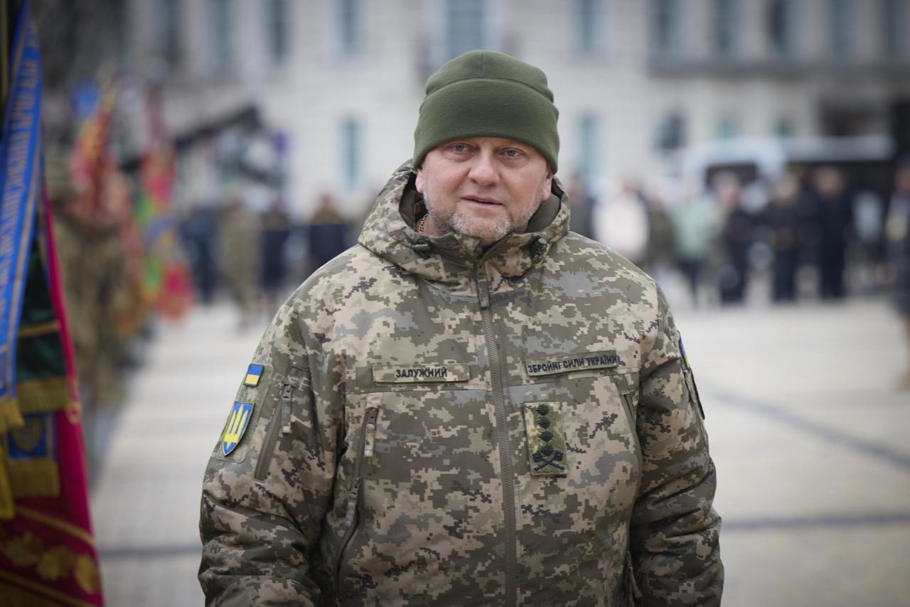 Valeri Zaloujny, commandant en chef de l'armée ukrainienne, photographié ici à Kiev le 24 février 2023 lors de la commémoration de la première année de guerre avec la Russie. [keystone - Service de presse de la présidence ukrainienne]