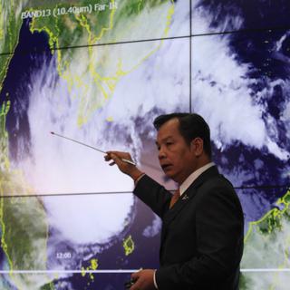 Une carte de météorologue. [AFP - Bangkok Post photo/Somchai Poomlard]