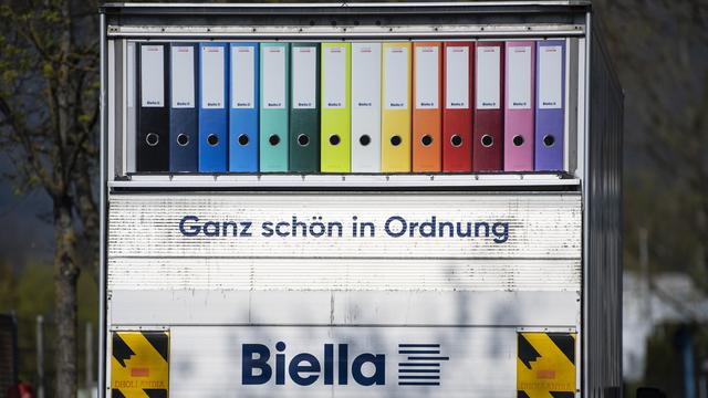 Biella va délocaliser de la Suisse vers l'Allemagne sa production de classeurs. [Keystone - Peter Schneider]
