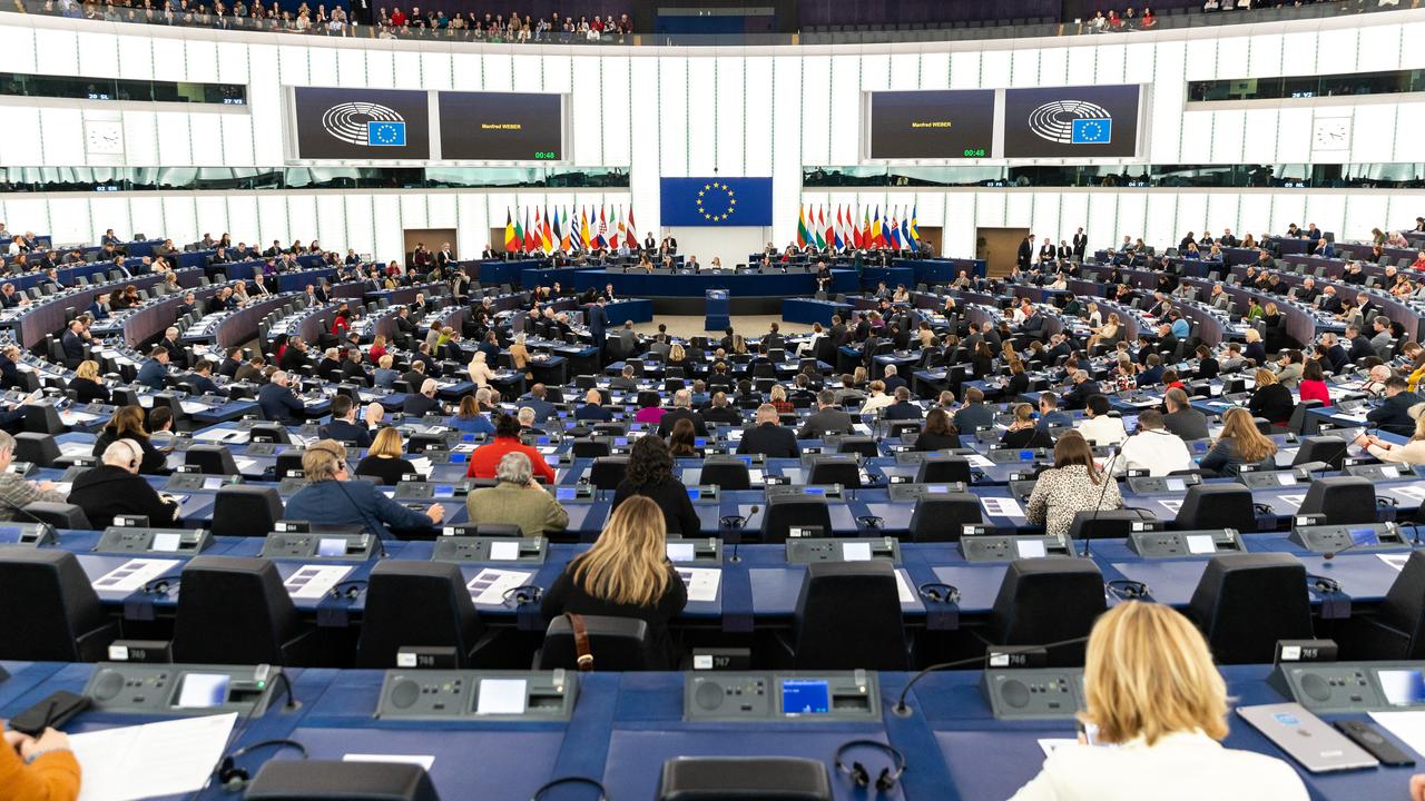Jean-Pierre Stroobants: "Ce qui se déroule aujourd'hui au Parlement européen est très grave". [HANS LUCAS VIA AFP - ABDESSLAM MIRDASS]