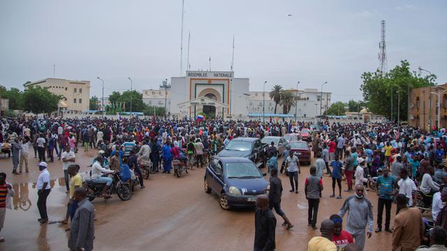 L'armée du Niger soutient les putschistes qui séquestrent le président. [Reuters - Souleymane Ag Anara]