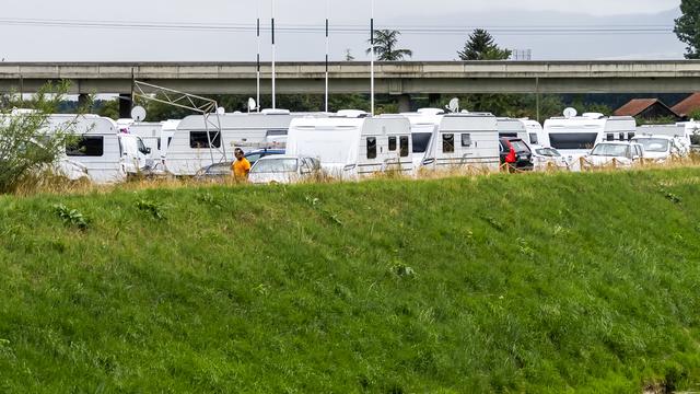 Une vue sur le terrain qu'occupaient les gens du voyage à Yverdon. [Keystone - Laurent Merlet]