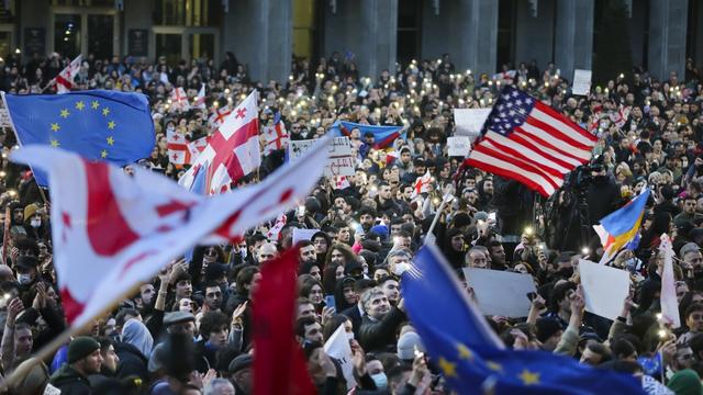 L'opposition en Géorgie appelle à manifester à nouveau contre une loi controversée. [AP Photo/ Keystone - Zurab Tsertsvadze]