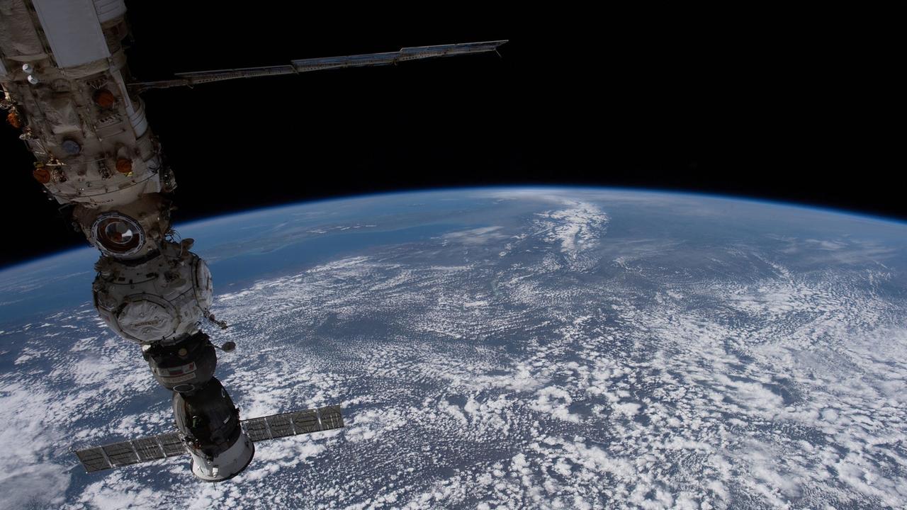 Une capsule Soyuz sur la Station Spatiale Internationale, le 11 janvier 2023. [Keystone - Sergei Korsakov, Roscosmos State Space Corporation via AP, File]