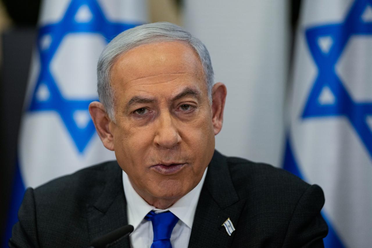 "Nous payons un très lourd tribut à la guerre", dit Benjamin Netanyahu. [Keystone - EPA/Ohad Zwigenberg / POOL]