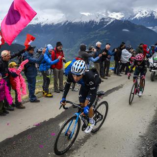 Cyclisme: le Giro fait étape à Crans-Montana. [Keystone - Jean-Christophe Bott]