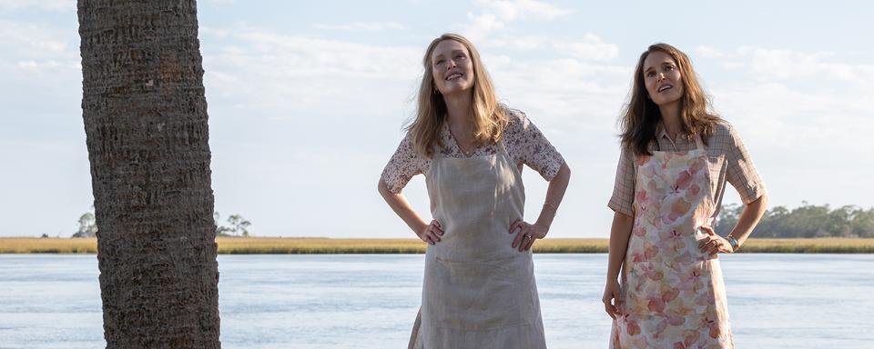 Une photo du film "May December" de Todd Haynes avec Natalie Portman et Julianne Moore. [DR]