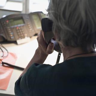 Les arnaques par téléphone en Suisse sont trois fois plus nombreuses cette année qu'en 2022. [Keystone]