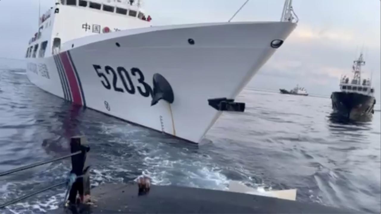 La Chine et les Philippines s'accusent mutuellement de la collision entre deux de leurs bateaux. [Keystone - Armed Forces of the Philippines]