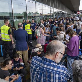 Journée de grève riche en rebondissements le 30 juin à l'aéroport de Genève. [KEYSTONE - Martial Trezzini]