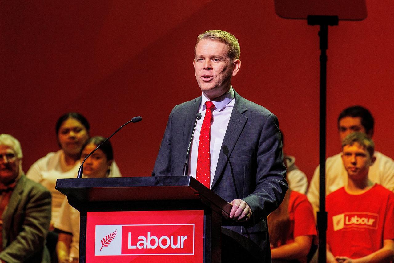 Chris Hipkins a remplacé Jacinda Ardern après sa démission en janvier du poste de Première ministre. [Reuters - David Rowland]