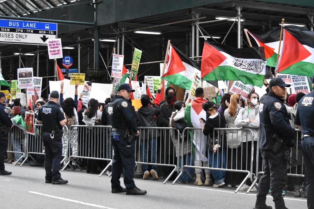 Rassemblement pro-palestinien à Manhattan, le 9 octobre 2023. [NurPhoto via AFP - Kyle Mazza]