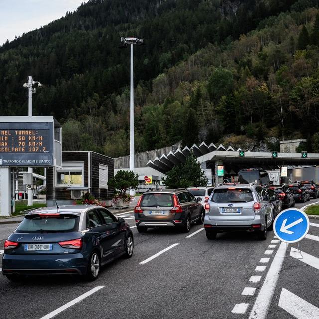 Les travaux du tunnel du Mont-Blanc, reliant la France et l'Italie, débutent lundi. [AFP - Jeff Pachoud]