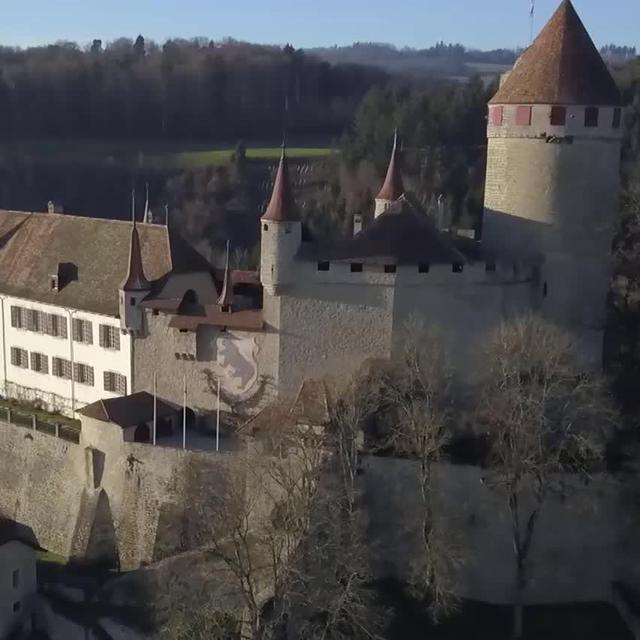 Le château de Lucens vu du ciel. [RTS]