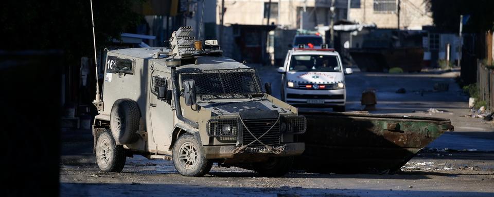 L'armée israélienne a finalement quitté la ville de Jénine et son camp de réfugiés. [Keystone - Alaa Bad Arneh]