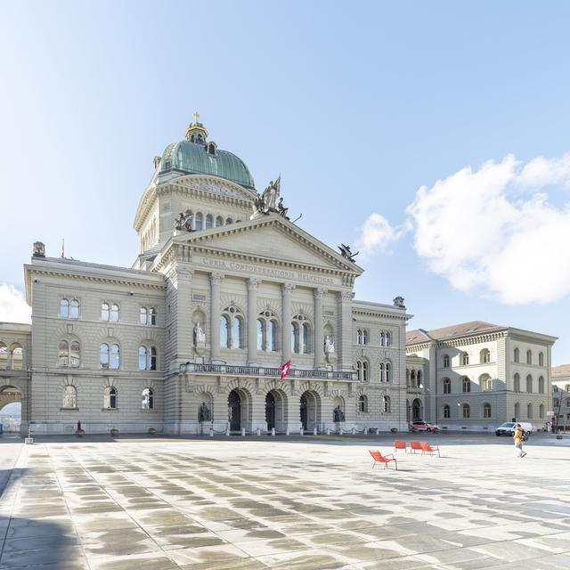 Le Palais fédéral, photographié le mercredi 15 mars 2023 à Berne. [Keystone - Christian Beutler]